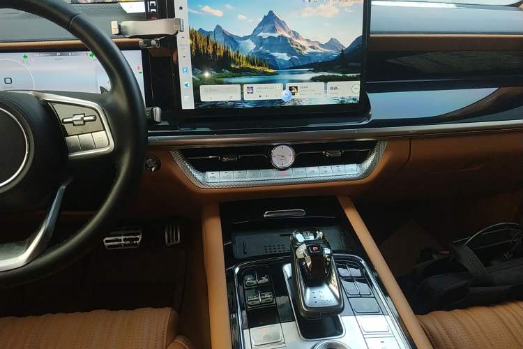 Used Tank 500 New Energy 2023 Hi4-T
