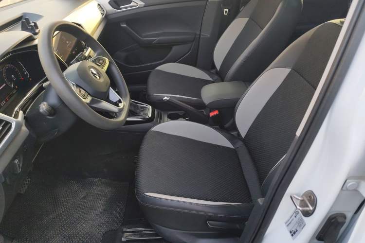 Used Volkswagen Tacqua 2021 200TSI DSG JoyConnect Edition
