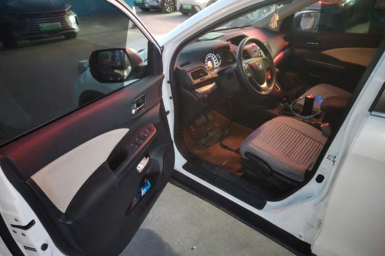 Used Honda CR-V 2016 2.0L Two-Wheel Drive Classic Edition