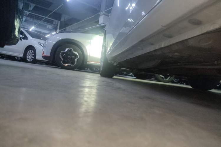 Used Toyota YARiS L 2015 1.5E Automatic Charm Edition
