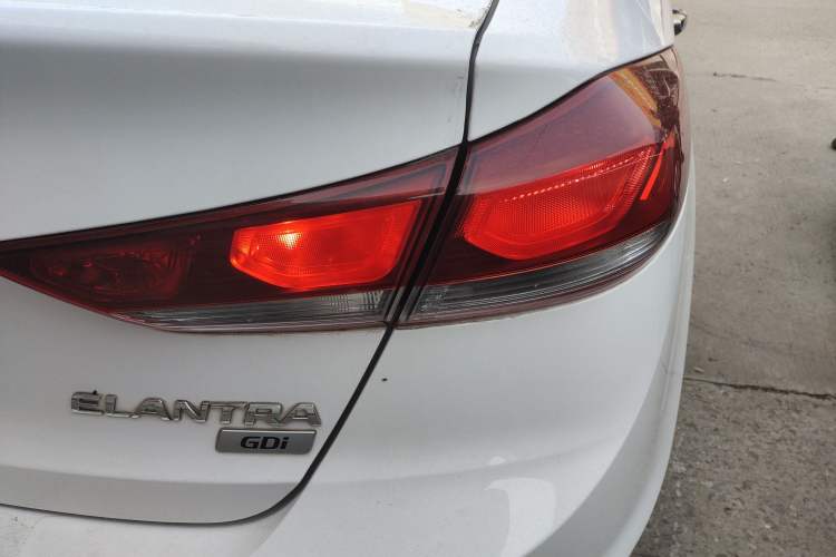 Used Hyundai Elantra 2016 1.6L Automatic ZhiXuan – Elite Version
