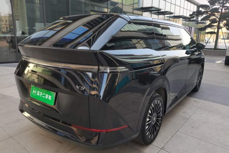 Used XPeng X9 2025 740 Ultra-Long Range Max
