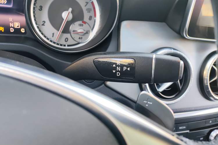 Used Mercedes-Benz CLA 2014 CLA 260 4MATIC
