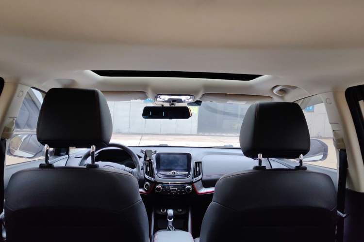 Used Changan CS55 2018 1.5T Automatic Colorful Edition China V Standard
