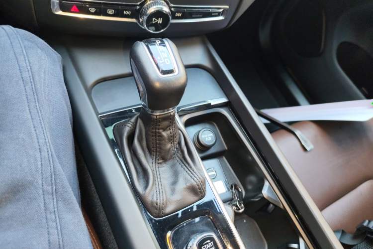 Used Volvo XC60 2020 T5 4x4 Zhiyi Luxury Edition
