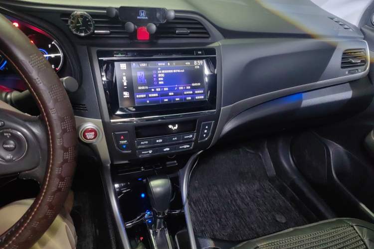 Used Honda Crider 2016 1.8L CVT Flagship Edition
