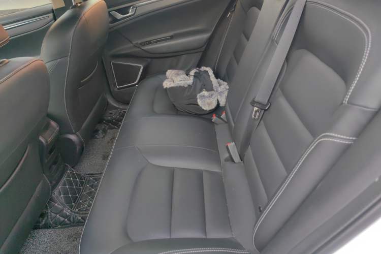 Used Geely Auto Emgrand GL 2018 1.4T Manual Elite Smart Connectivity Version