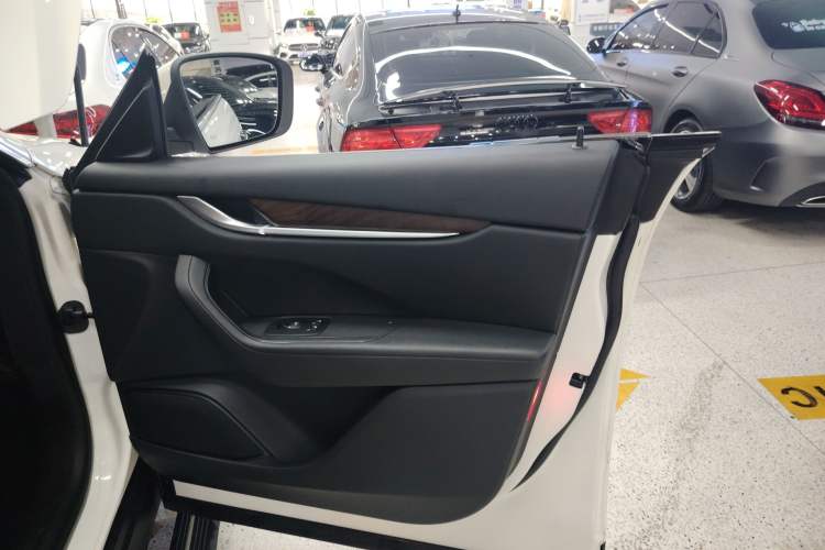 Used Maserati Levante 2018 3.0T Classic Edition