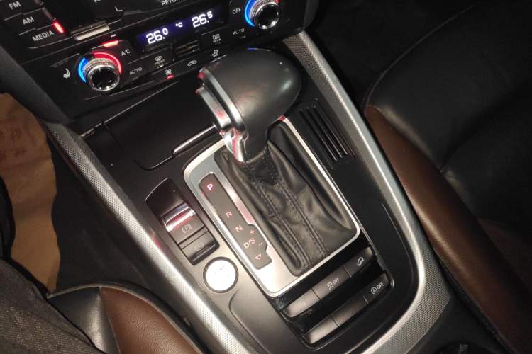 Used Audi Q5 2017 Plus 40 TFSI Technology Model