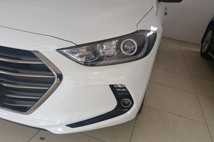 Used Hyundai Elantra 2016 1.6L Automatic ZhiXuan – Elite Version
