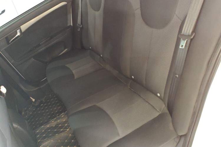 Used Roewe 350 2015 1.5L Automatic Luxury Sunroof Edition
