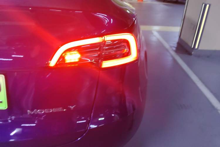 Used Tesla Model Y 2021 Standard Range Rear-Wheel Drive Version
