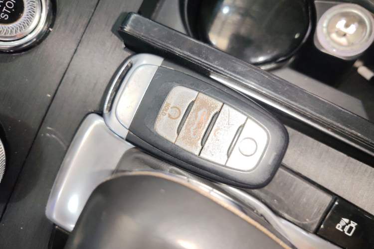 Used Hongqi H9 2020 2.0T Smart Connect Flagship Edition
