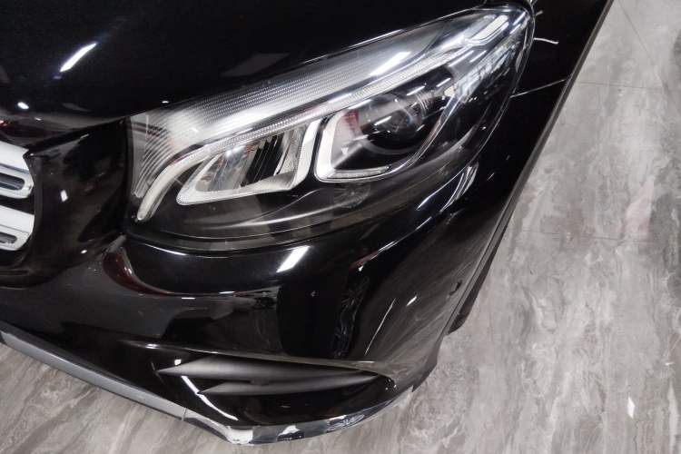 Used Mercedes-Benz GLC 2017 GLC 260 4MATIC Luxury Model
