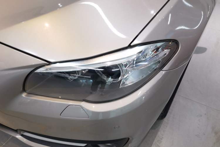 Used BMW 5 Series 2014 525Li Leading Model