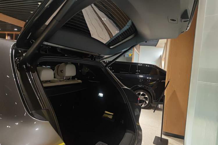 Used Li Auto L6 2024 Pro Model
