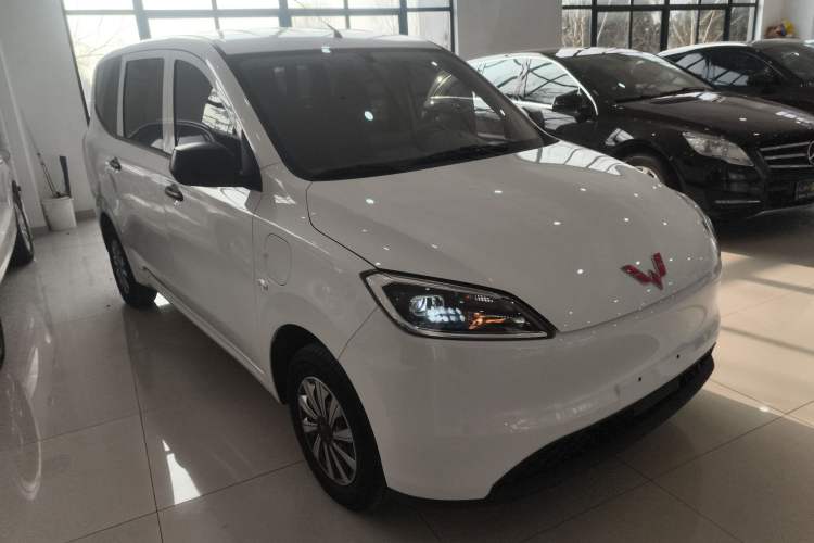 Used Wuling Hongguang New Energy 2024 All-Electric Model 300KM Standard Version
