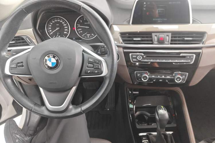 Used BMW X1 2018 xDrive20Li Luxury Edition
