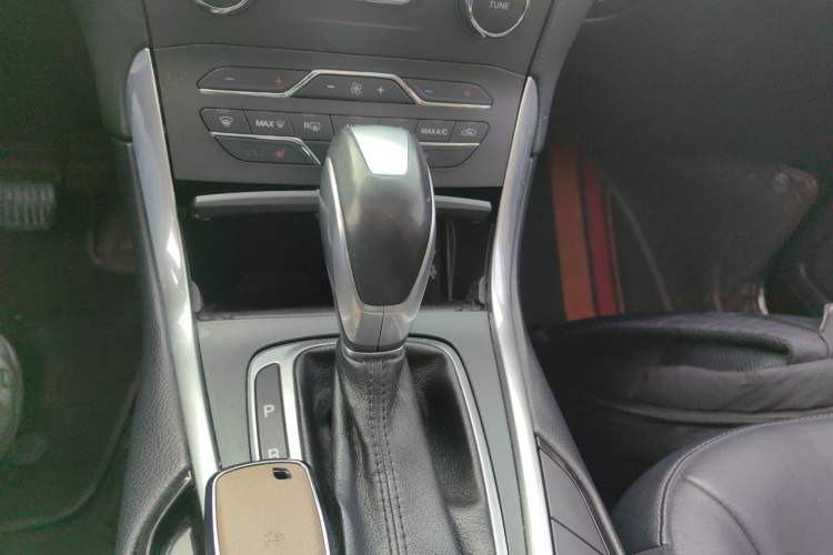 Used Ford Edge 2018 EcoBoost 245 Two-Wheel-Drive Titanium 7-Seater China V Standard