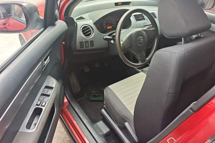 Used Suzuki Swift 2014 1.5L Manual Fashion Edition
