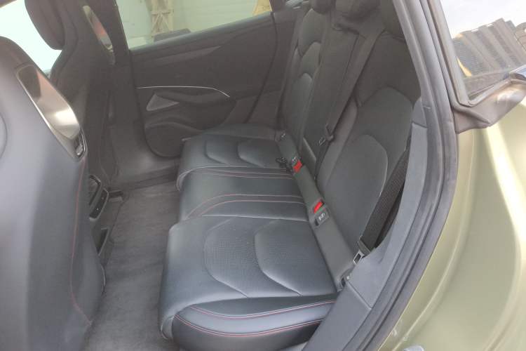 Used  SU7 2024 Four-Wheel Drive Ultra-Long Range Advanced Intelligent Driving Max Edition
