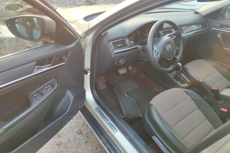 Used Volkswagen C-TREK 2018 230TSI DSG Comfort Model