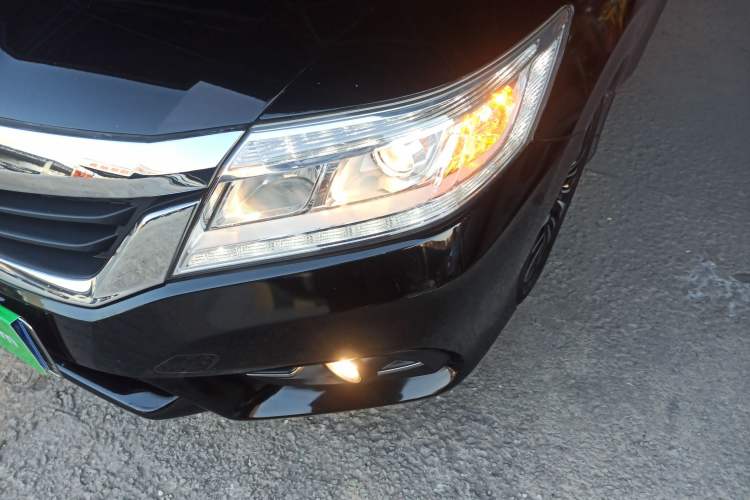 Used Honda Crider 2015 1.8L Automatic Luxury Edition
