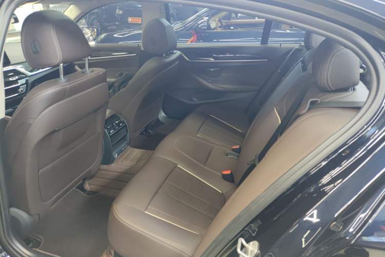 Used BMW 5 Series 2022 Restyled 525Li Luxury Package
