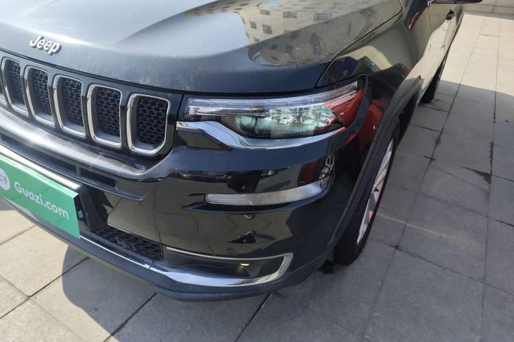 Used  Grand Commander 2020 2.0T Two-Wheel Drive Elite Version
