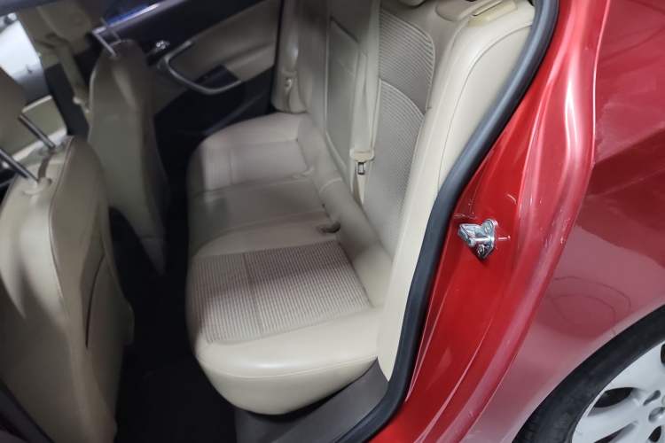 Used Buick Regal 2015 2.0L Leading Fashion Edition
