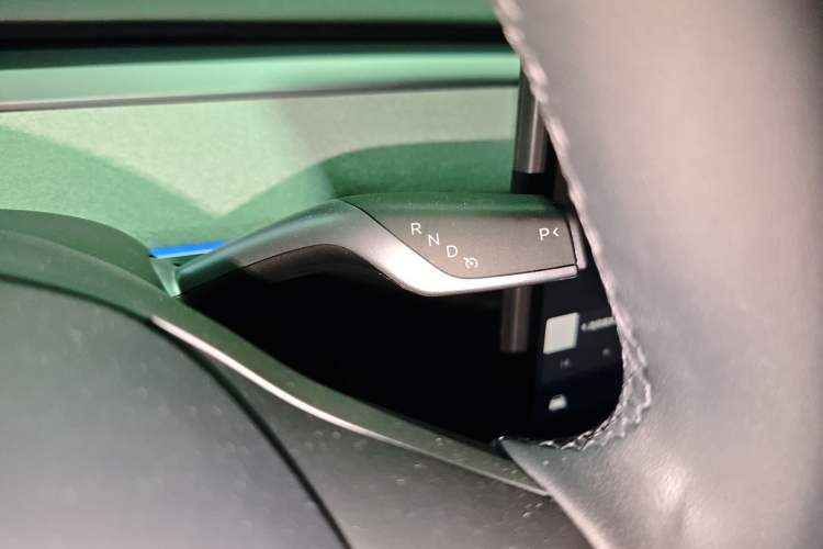 Used Tesla Model Y 2024 Long-Range All-Wheel-Drive Version