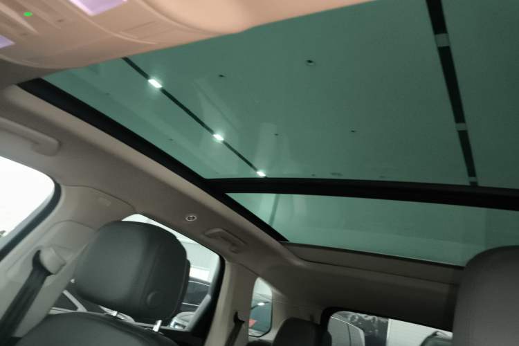 Used Volkswagen Touareg 2022 3.0 TSI Luxury Edition Black Diamond Sport Package
