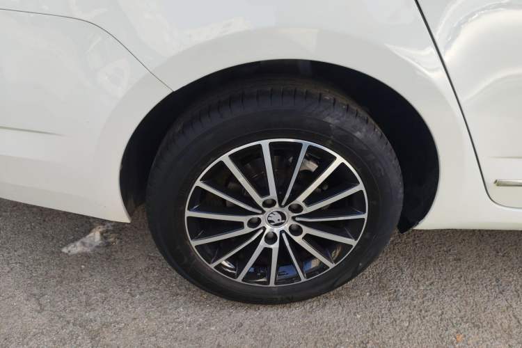 Used Skoda Octavia 2019 TSI230 DSG SmartDrive Luxury Edition China VI