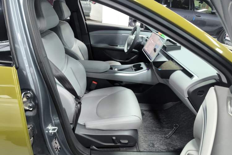 Used XPeng MONA M03 2024 620 with Ultra-Long Range