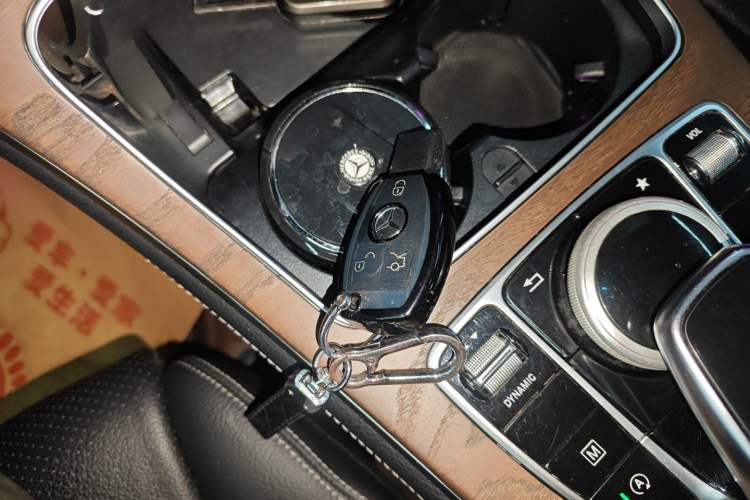 Used Mercedes-Benz GLC 2016 GLC 300 4MATIC Dynamic Model