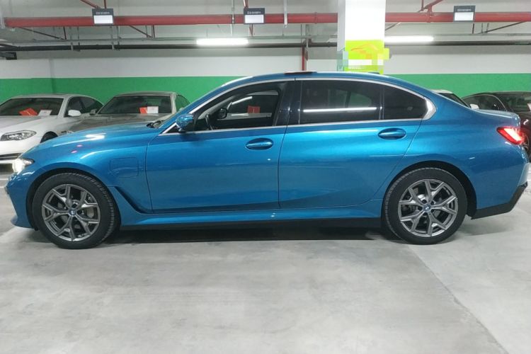 Used BMW i3 2022 eDrive 35 L
