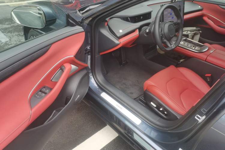 Used Xiaomi Auto SU7 2024 Rear-Drive Ultra-Long Range Advanced Pro-Level Intelligent Driving Version