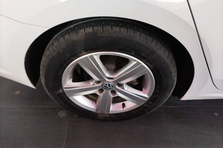 Used Volkswagen Lamando 2019 230TSI DSG Fashion Edition China VI
