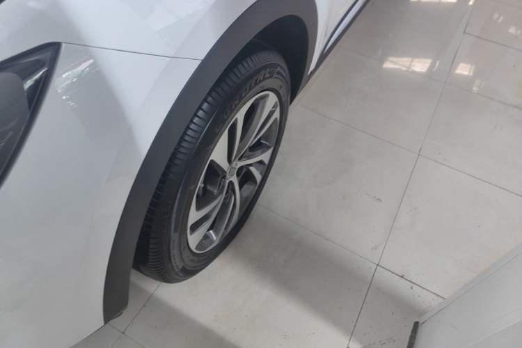 Used Buick Envision 2020 Onix S 652T Two-Wheel Drive Elite Model
