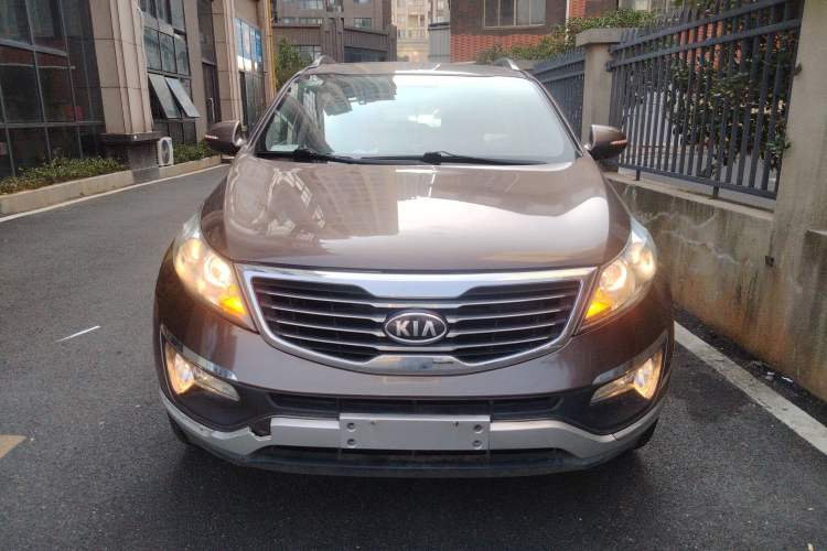 Used Kia Sportage R 2014 2.0L Automatic Two-Wheel Drive GLS Trim
