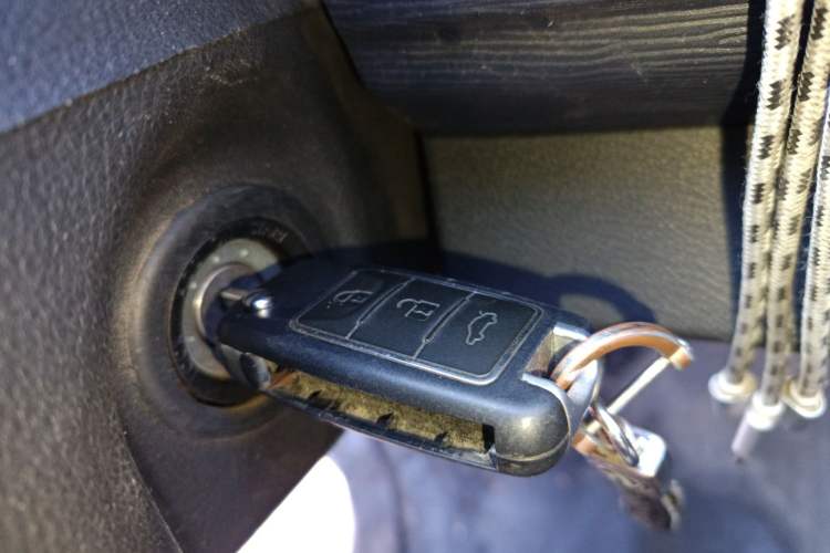 Used FORTHING Lingzhi 2022 M5L 1.6L Utility Model 7 Seats