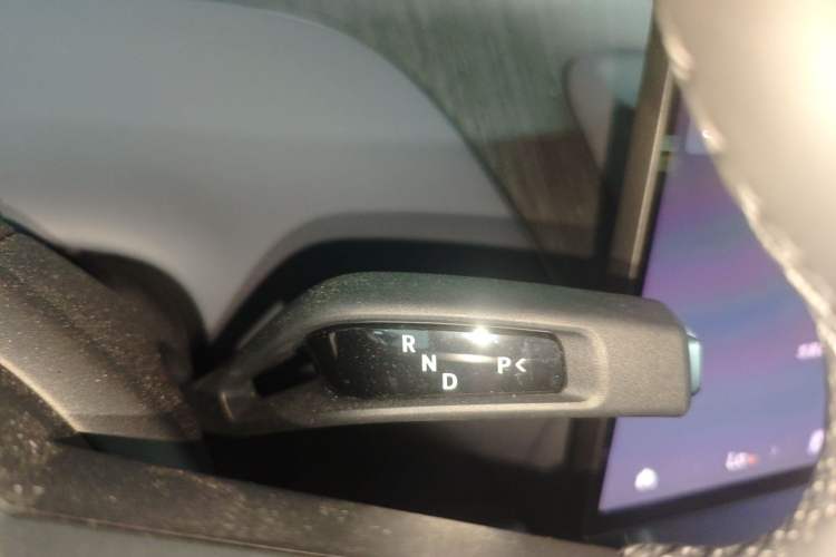 Used  YU7 2025 Ultra-Long Range High-Performance All-Wheel-Drive Max Edition
