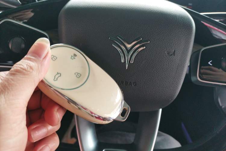 Used NETA S 2022 Extended-Range Version 1160 km Range Rear-Wheel-Drive Compact Edition
