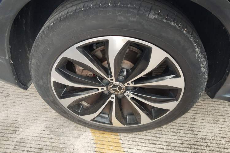 Used Mercedes-Benz GLC Coupe 2017 GLC 260 4MATIC Coupe SUV
