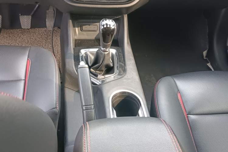 Used Soueast DX3 2016 1.5L Manual Luxury Version
