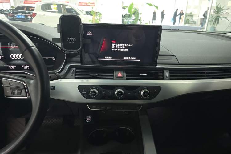 Used Audi A4L 2022 35 TFSI Fashion Dynamic Model
