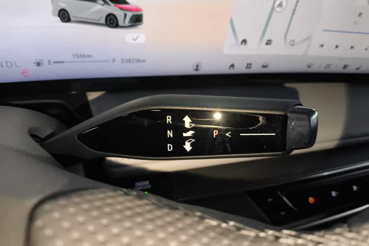 Used Buick GL8 2025 Lu Zun Deluxe Edition