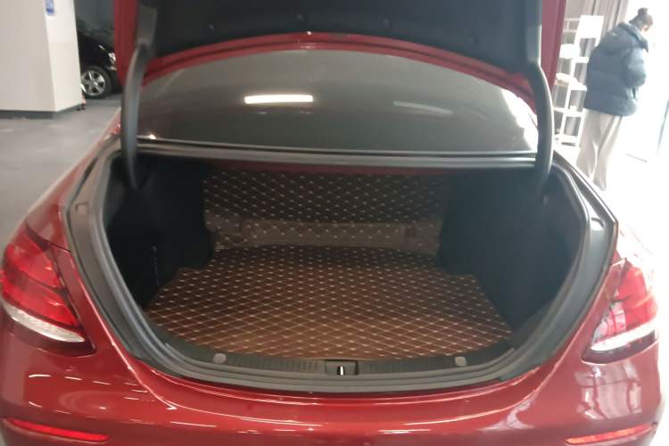 Used Mercedes-Benz E-Class 2017 E 200 Sport 4MATIC
