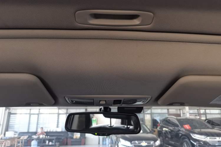 Used Mitsubishi Outlander 2018 2.0L Two-Wheel Drive Glory Edition 5 Seats