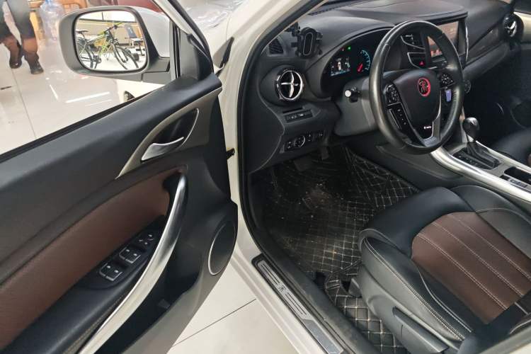 Used BYD Song 2018 1.5TID Automatic Smart Connect Prestige Model